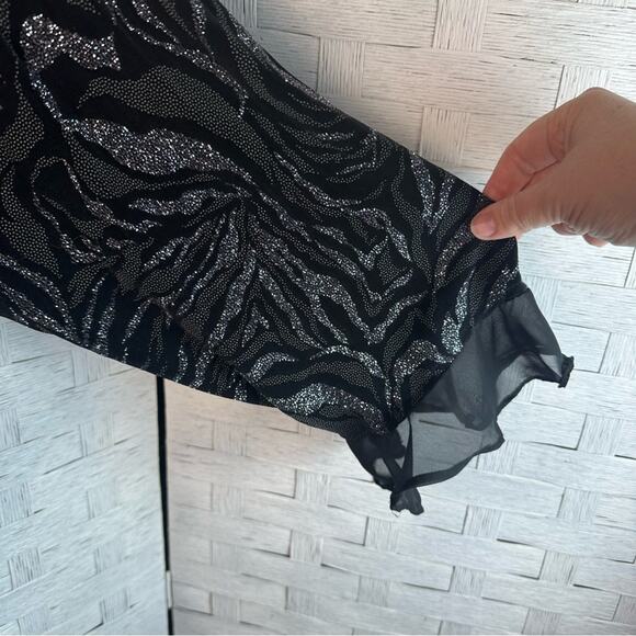 Java black & silver glittery layered blouse ruffle, sheer cuff evening plus size - Picture 4 of 13